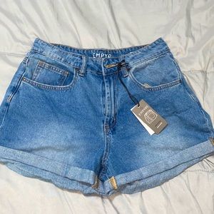 Denim High Rise Mom Shorts, Size 3